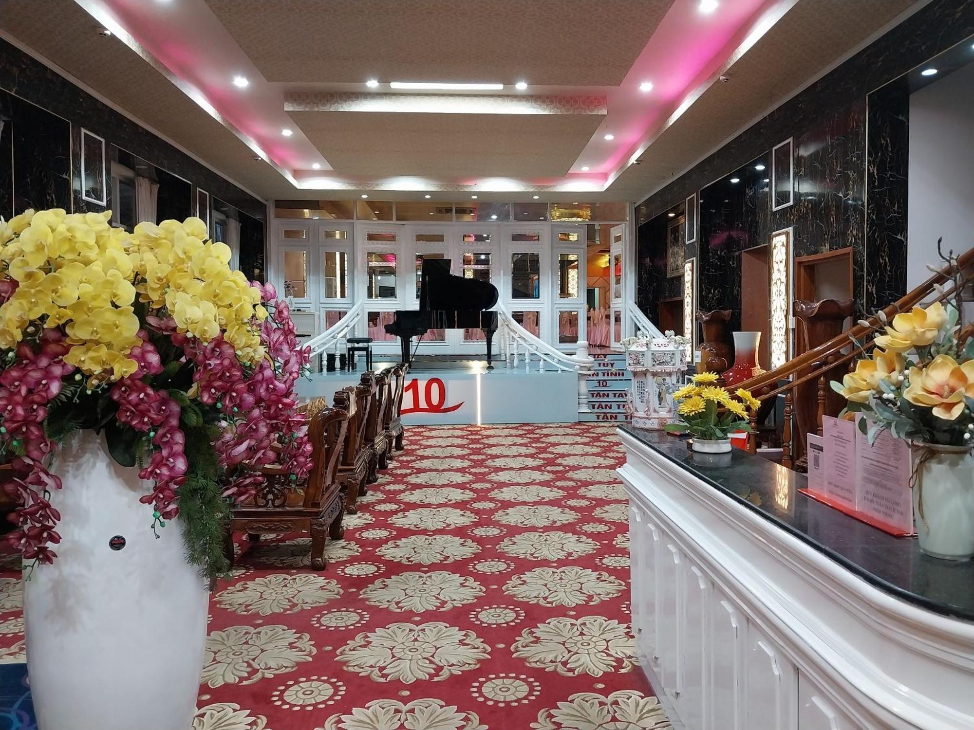 Nhat Quy Hotel Tây Ninh Buitenkant foto