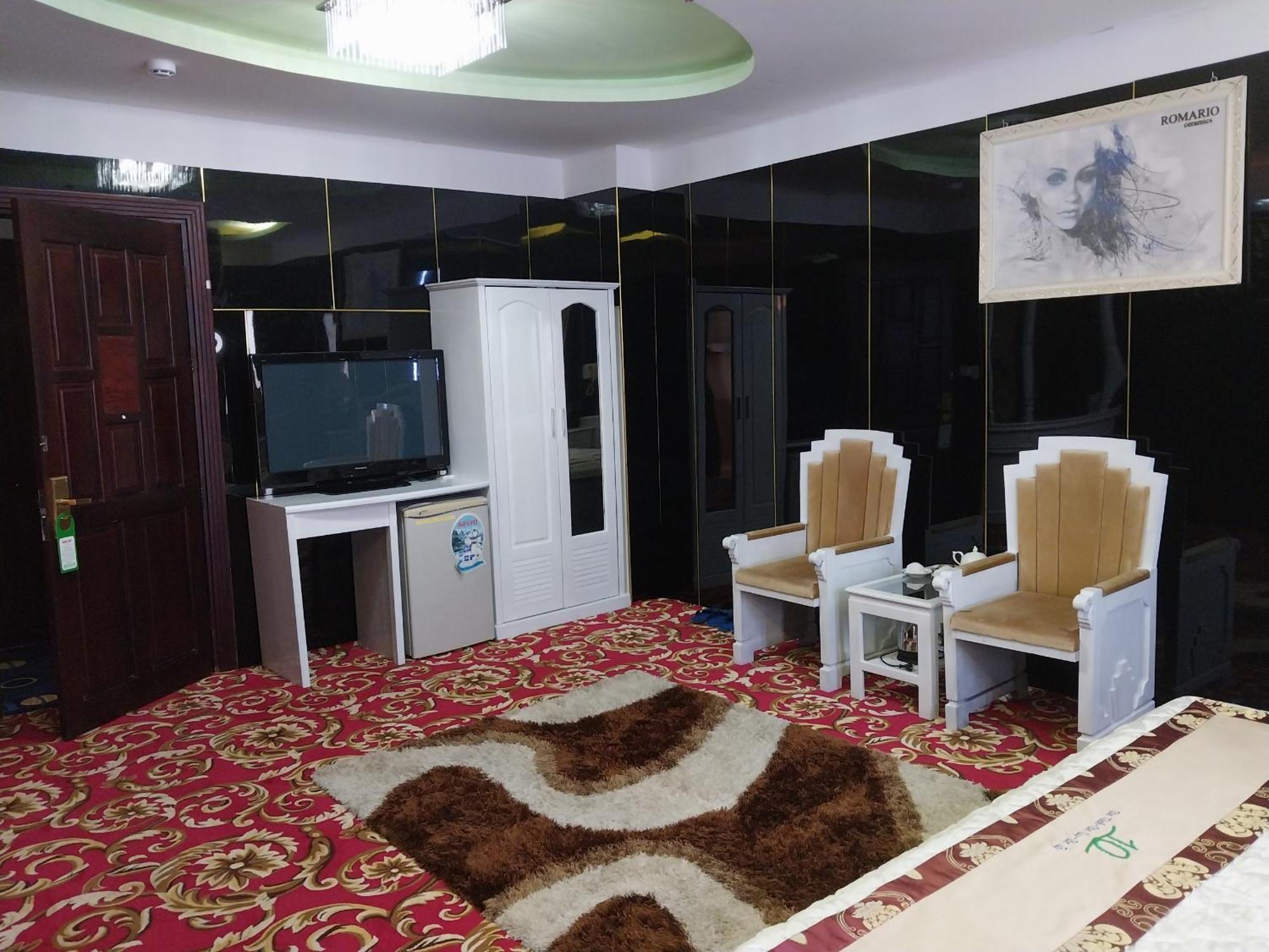 Nhat Quy Hotel Tây Ninh Buitenkant foto