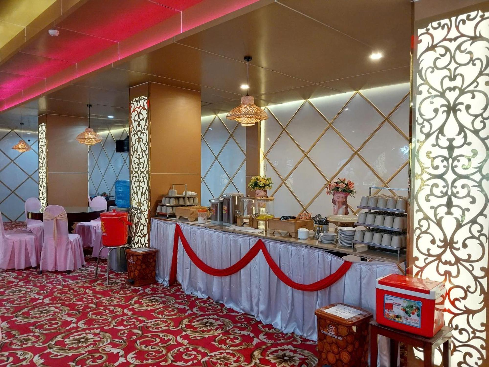 Nhat Quy Hotel Tây Ninh Buitenkant foto