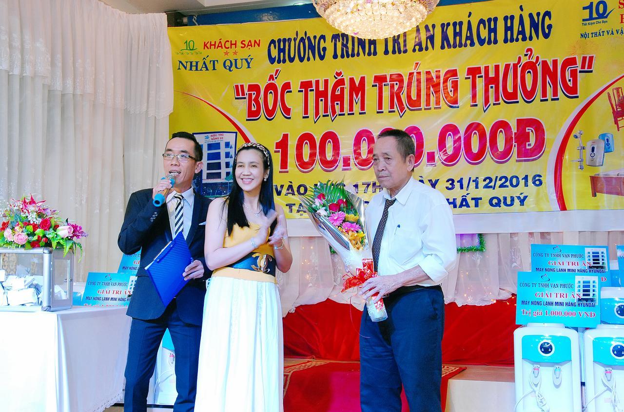 Nhat Quy Hotel Tây Ninh Buitenkant foto